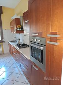 Cucina Con Cappa In Vetro,Forno,Lavastoviglie