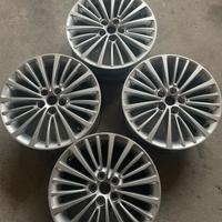 Cerchi in lega originali 17 Opel Astra