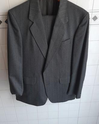 Abito classico giacca e pantaloni