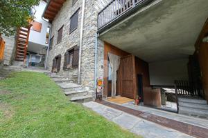 MONOLOCALE A LA SALLE