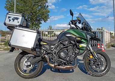 Benelli TRK 702 X Abs