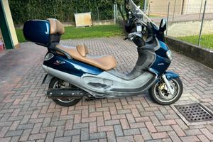 Piaggio x9 500