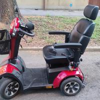 2 Scooter Elettrici per anziani e disabilità