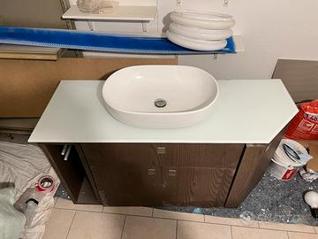 Mobile bagno sospeso con specchio e led