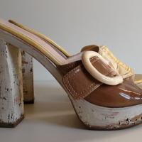 Originali PRADA, sandali legno in vernice n. 38