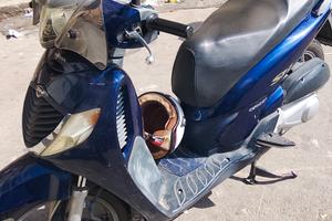 sh150I 2007 scambioconauto