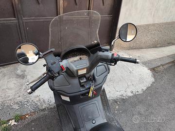Suzuki Burgman 400