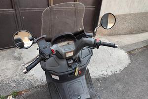 Suzuki Burgman 400