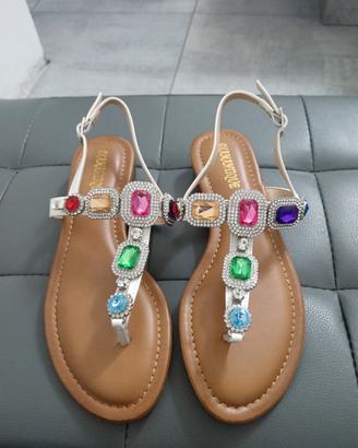 sandalo Infradito con gioielli n 38