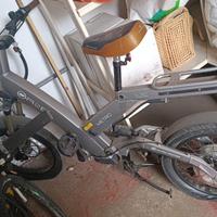 Bicicletta elettrica SENZA BATTERIA INCLUSA