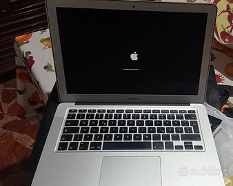 macbook AiR sequoia 13 