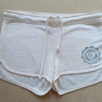 Pantaloncini bianchi sportivi, Abercrombie