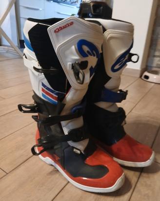 attrezzatura cross enduro usata solo tre volte 
