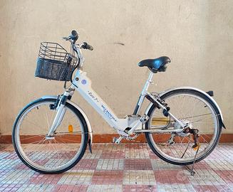 Bici elettrica  pieghevole per adulti o ragazzi