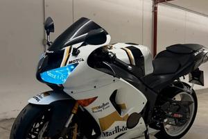 Kawasaki Ninja zx6r 636 2005