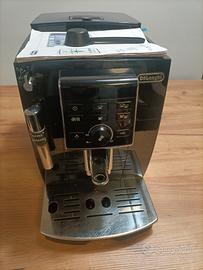 Macchina da caffè automatica DeLonghi