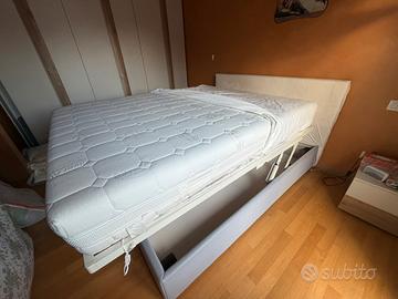 Letto matrimoniale