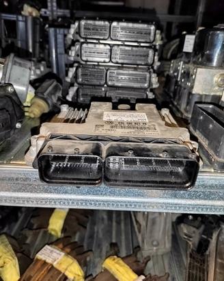 Centralina mot VOLKSWAGEN GOLF 5 1968cc 16V 2007