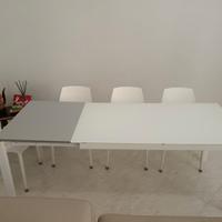 Tavolo e sedie