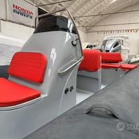 Consolle aerodinamica nuova per gommone