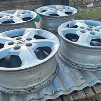 Cerchi in lega 16Jx16 ET44