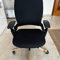 Sedia ufficio ergonomica Steelcase Leap come nuova