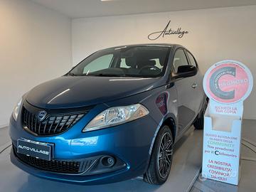Lancia Ypsilon 1.0 FireFly 5 porte S&S Hybrid Silv