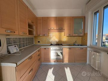 3 LOCALI A CASSOLNOVO