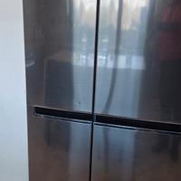 LgFrigorifero Americano Side by Side 664 Litri Cl