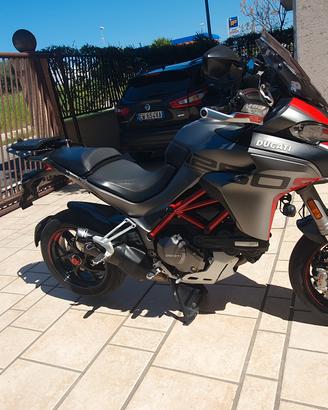 Multistrad 1260 GT Grand Tour full opt.