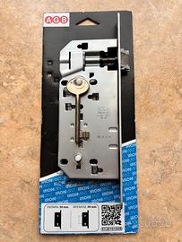 N’5 Serrature patent interasse 90 mm