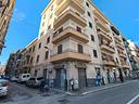 via-oreto-angolo-via-buccola-negozio-mq65-3vetrine