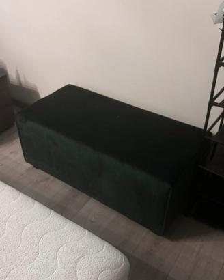 Pouf in velluto verde