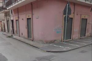 Locale commerciale in Palma Campania