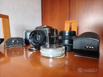 Kiev 88 con tre magazzini e due obiettivi 