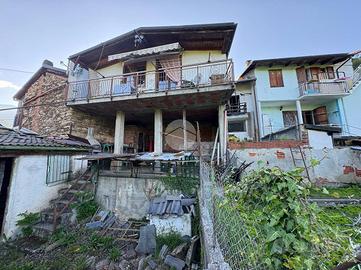 CASA SEMINDIPENDENTE A GIAVENO
