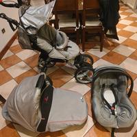 Trio Bébé Confort kArt, modello sportivo a 4 ruote