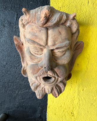 Maschera terracotta