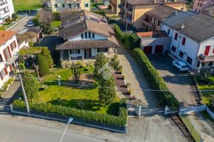 CASA INDIPENDENTE A CASTELNOVO DI SOTTO