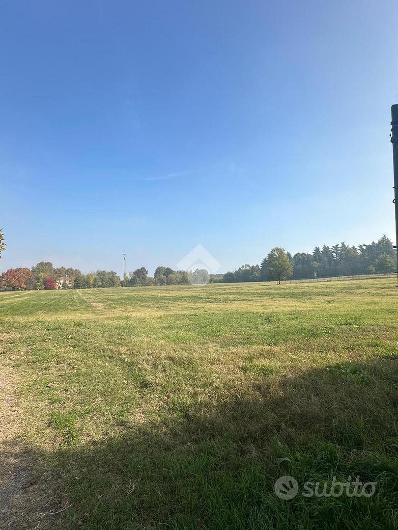 TER. RESIDENZIALE A REGGIO NELL'EMILIA - Vista 2