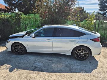 Honda Civic 2023 eHEV Advance INCIDENTATA