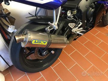 Finale di scarico in titanio arrow per r6 2004