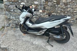 Honda Forza 300 Abs