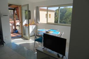 BILOCALE - LIBERO SU QUATTRO LATI a 600 m dal mare