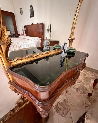 Mobili e oggetti vintage antiquariato