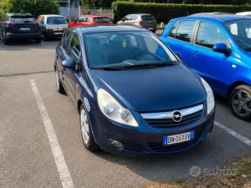 Opel corsa D 2008