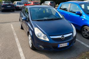 Opel corsa D 2008