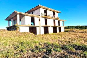 Villa di 300 m² con più di 5 locali a Viterbo
