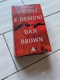 Libro Angeli e Demoni - Dan Brown