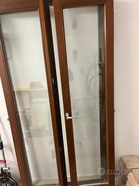 Portefinestre in legno noce